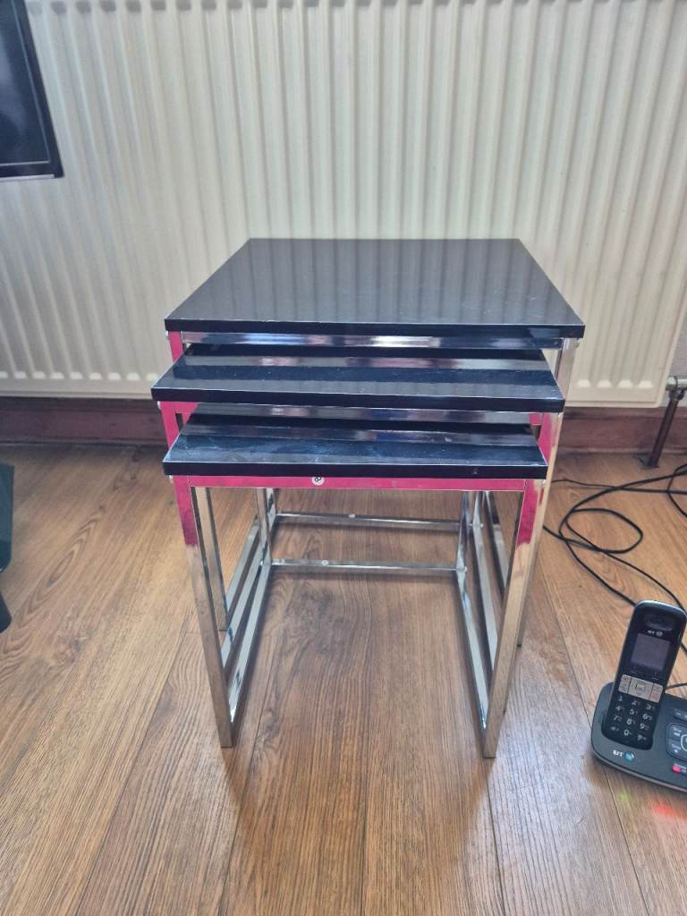 Set of 3 Black Nesting Tables – Chrome Legs