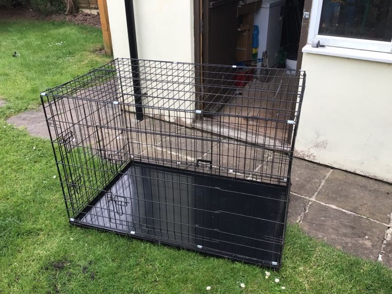  Medium size collapsible dog cage