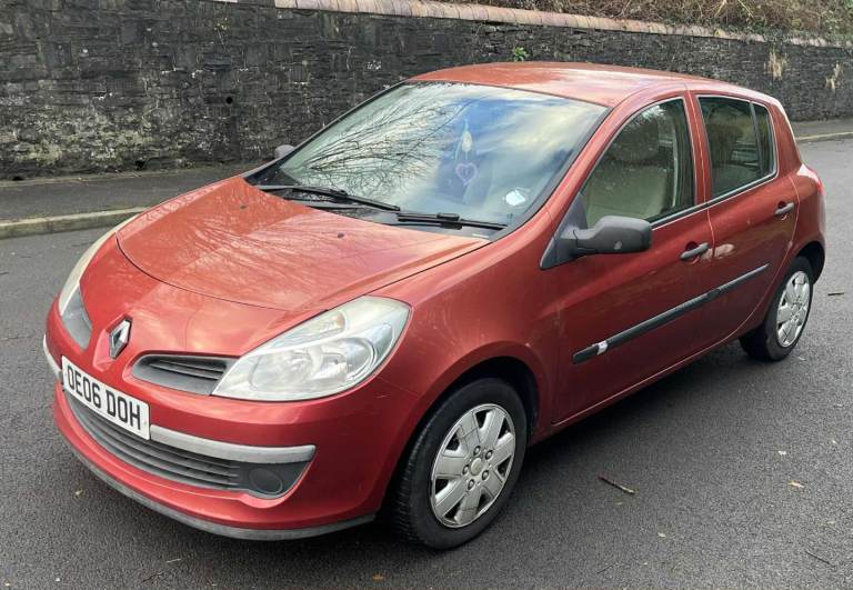 Renault, CLIO, Hatchback, 2006, Manual, 1390 (cc), 5 doors