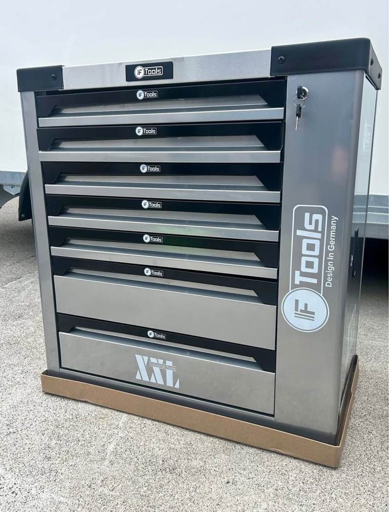 7 drawer German designed tool chest / roll cab full with tools