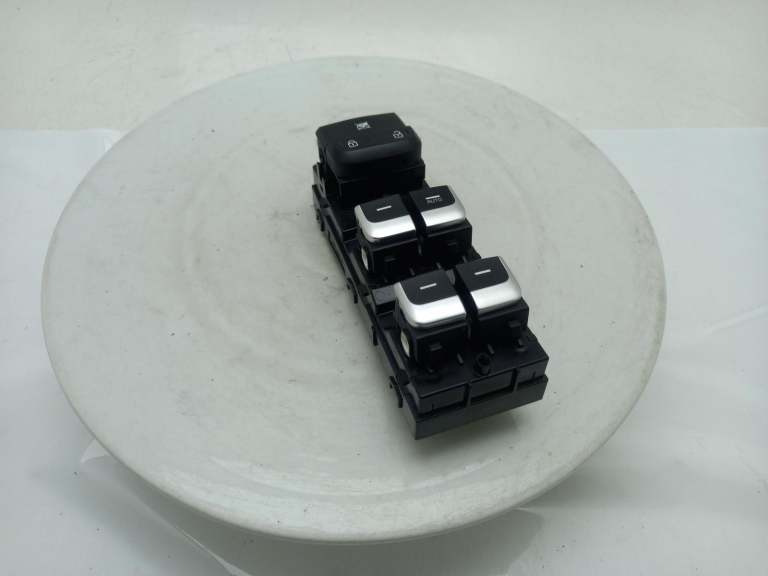Kia Sportage Electric Window Switch 2016-2022 5 Door Estate