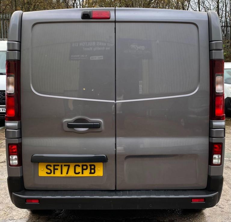 2017 Renault Trafic 1.6 dCi 29 Sport Nav Panel Van 5dr Diesel Manual LWB Standard Roof Euro 6 ( P...