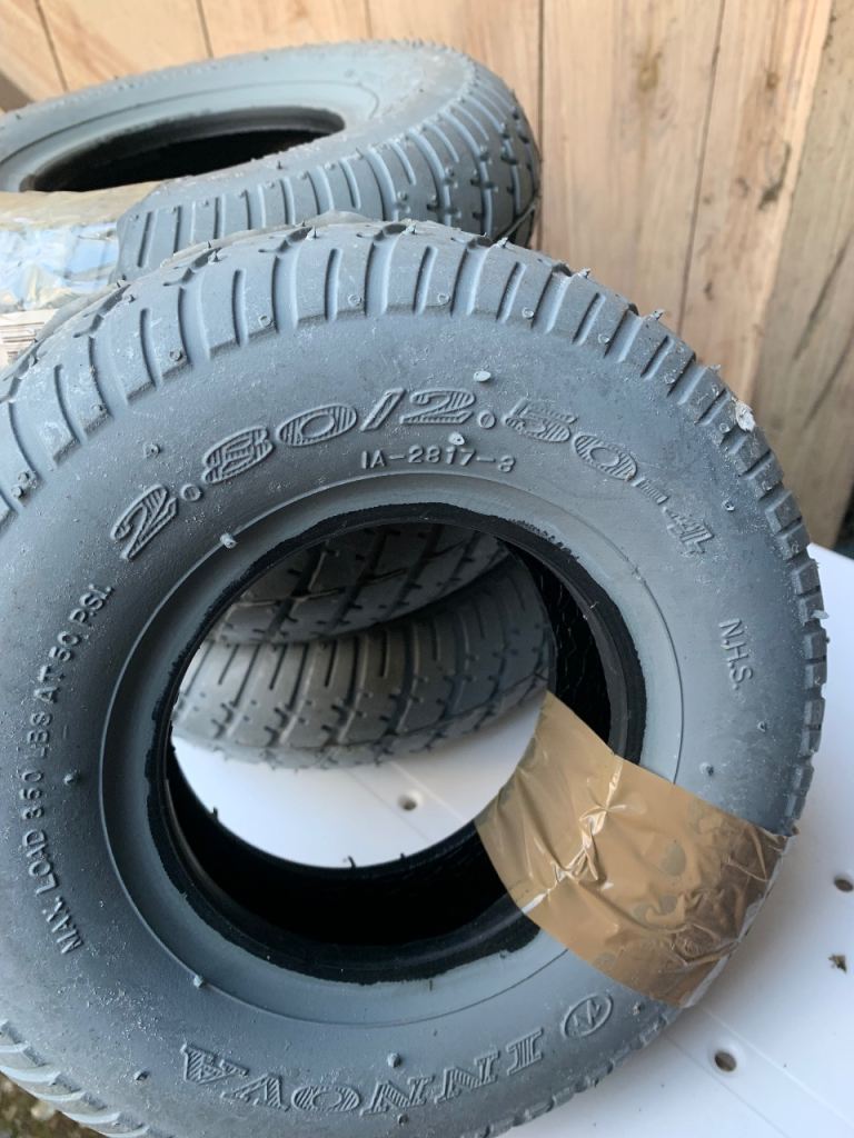 Mobility scooter tyres
