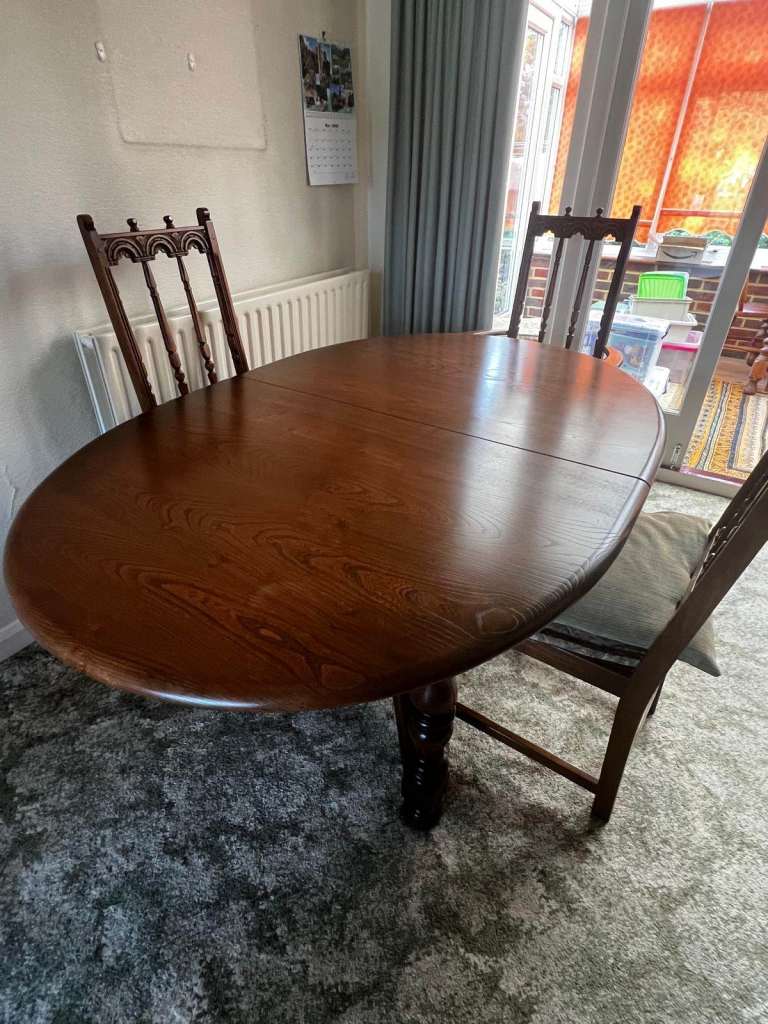Ercol Old Colonial Dinning Room Table and Chairs