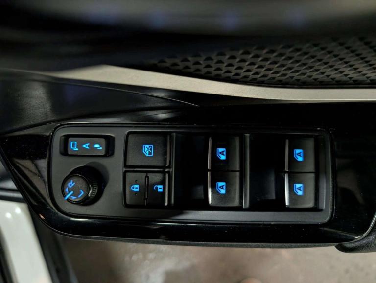 2018 Toyota C-HR 1.2T Design 5dr HATCHBACK PETROL Manual