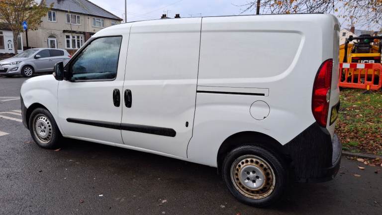 67 REG VAUXHALL COMBO 1.6 CDTI L2H1 LWB EURO 6