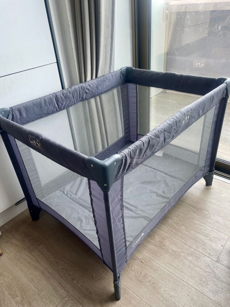 Cuggl Grey Travel Cot