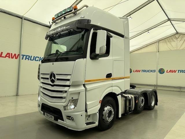 Mercedes Actros 2551 6x2 Midlift Gigaspace Tractor Unit