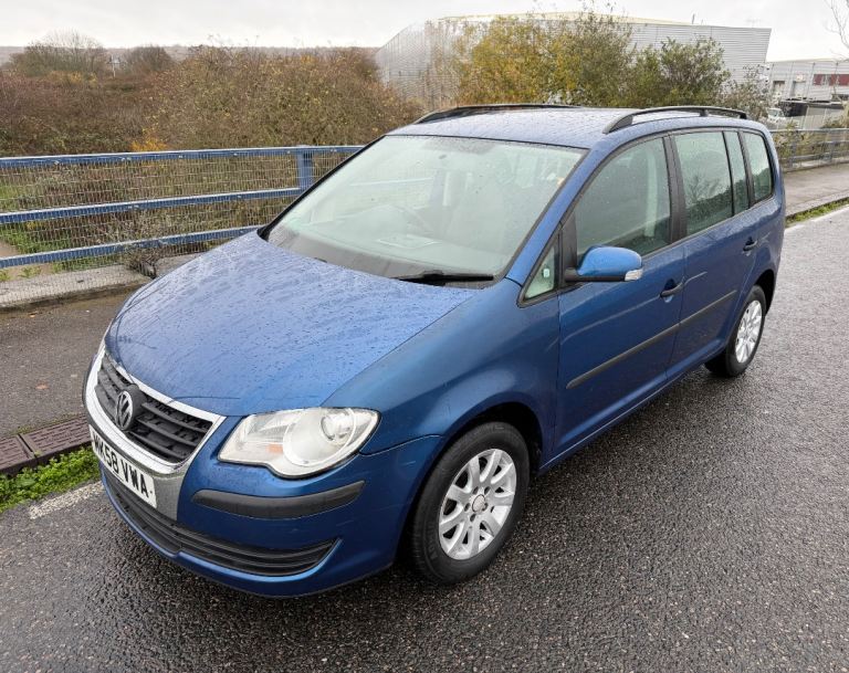 ULEZ compliant, VW, touran, 7 seater, 1.6cc, petrol, new MOT, no faults 