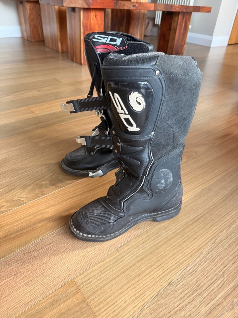 SIDI Crossfire off-road motorcycle boots. Size 8