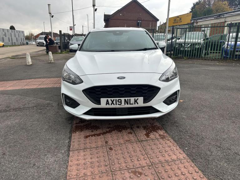 2019 Ford Focus 1.0T EcoBoost ST-Line Euro 6 (s/s) 5dr HATCHBACK Petrol Manual