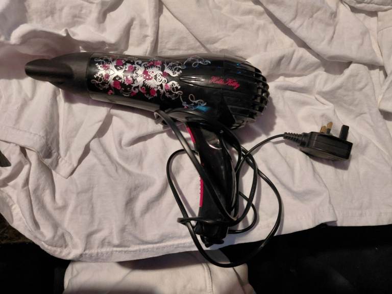 hello kitty hair dryer 