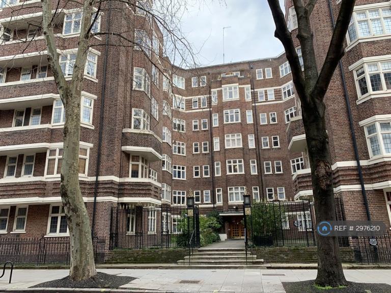 Studio flat in Clare Court, London, WC1H (#2976210)