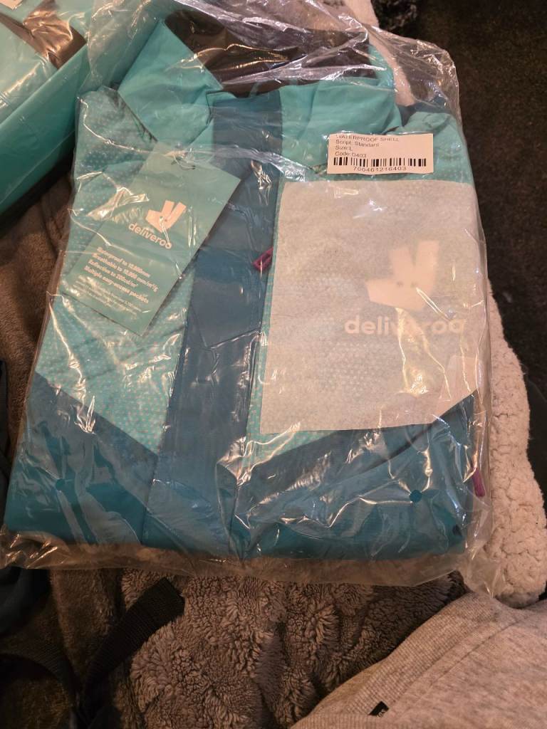Delieveroo jacket large 