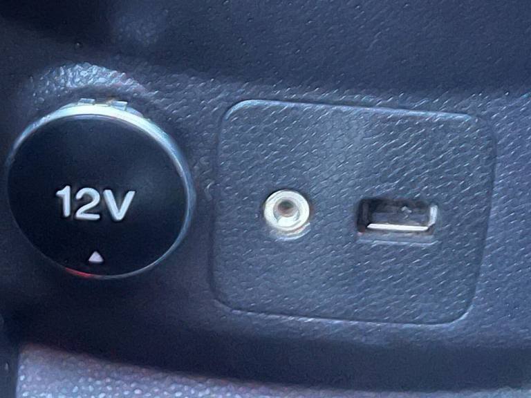 2015 Ford Fiesta 1.0 EcoBoost Zetec 3dr HATCHBACK PETROL Manual