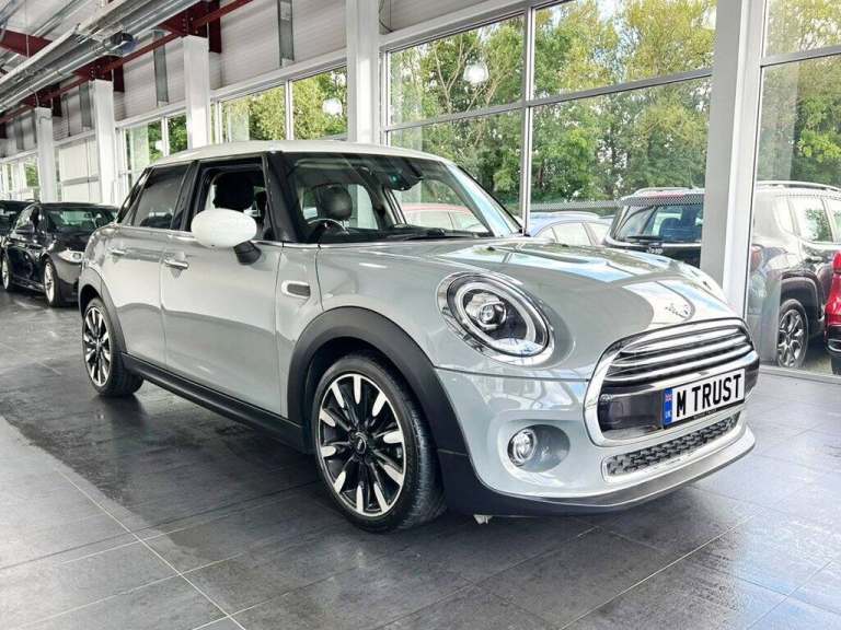 2021 MINI Hatch 1.5 Cooper Exclusive Hatchback 5dr Petrol Manual Euro 6 (s/s) (136 ps) MINI Hatch...