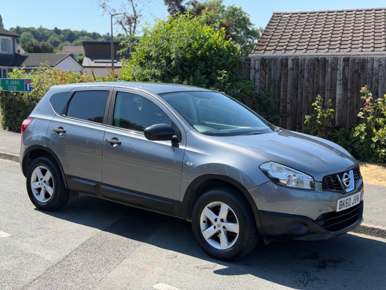 Nissan Qashqai | 1.6 Petrol | 75k Miles | MOT October 26! 2 Owner!