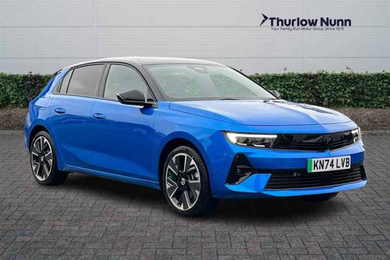 2024 Vauxhall Astra 54kWh Ultimate Hatchback 5dr Electric Auto (156 ps) Hatchback Electric Automatic