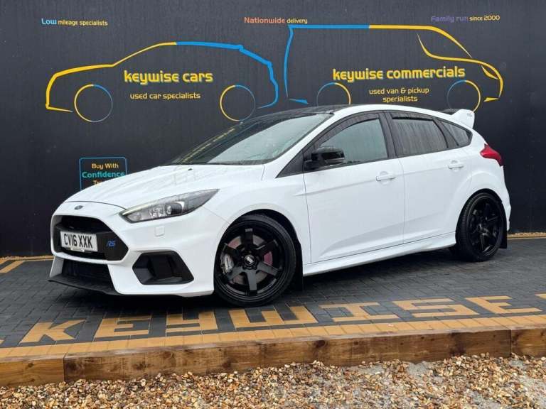 2016 Ford Focus 2.3T EcoBoost RS AWD Euro 6 (s/s) 5dr HATCHBACK Petrol Manual