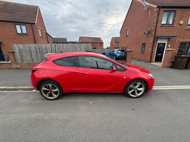 Vauxhall, GTC, Hatchback, 2015, Manual, 1956 (cc), 3 doors