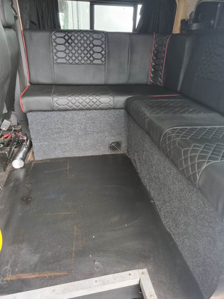FORD TRANSIT CAMPERVAN - 6 SEAT BELTS - MATCHING RE-TRIMM SEATING - DIESEL HEATER