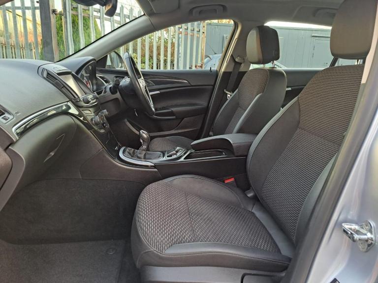 2014 Vauxhall Insignia 2.0 CDTi ecoFLEX Tech Line Sports Tourer Euro 5 (s/s) 5dr ESTATE Diesel Ma...