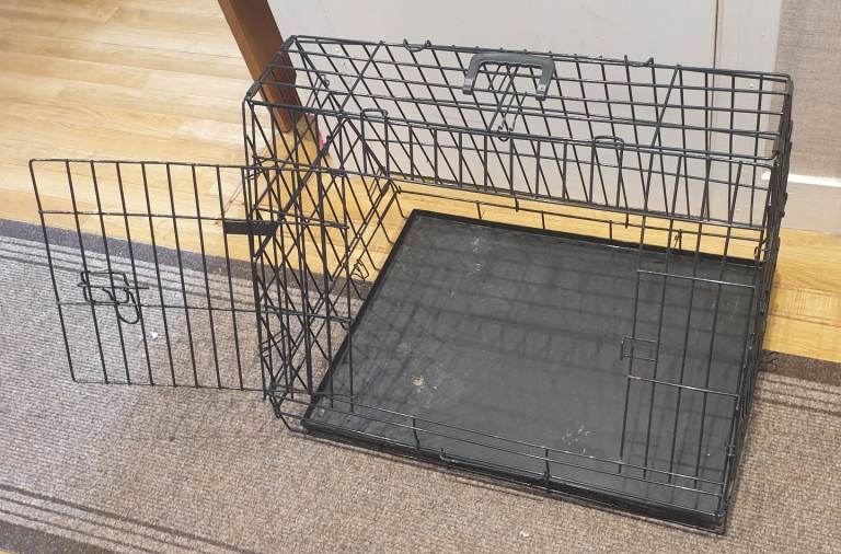 PET CARRIER / NIGHT SLEEPING CAGE COT METAL