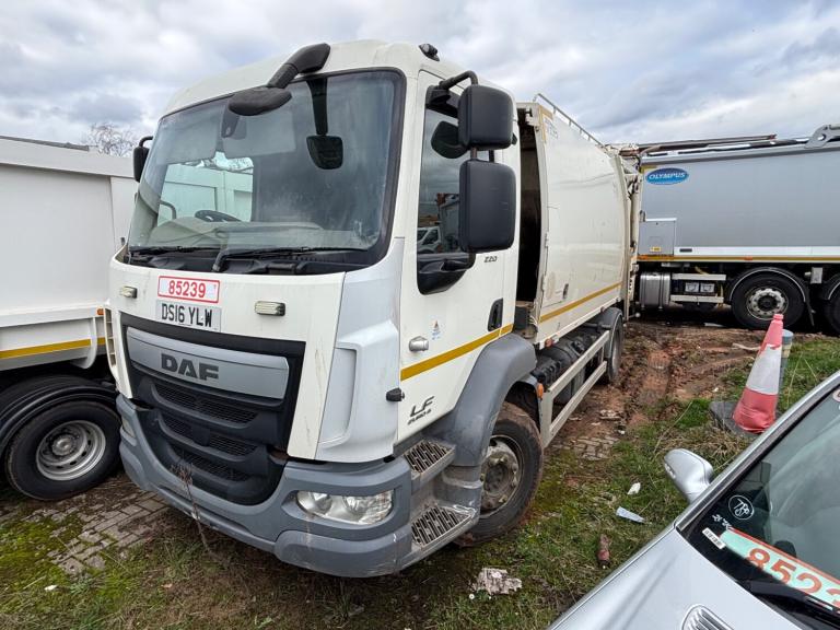 2016 DAF TRUCKS LF NA Diesel Manual