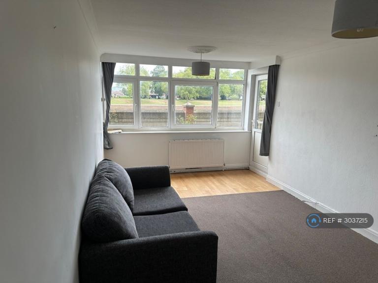 2 bedroom flat in Rivermead, Nottingham, NG2 (2 bed) (#3037215)
