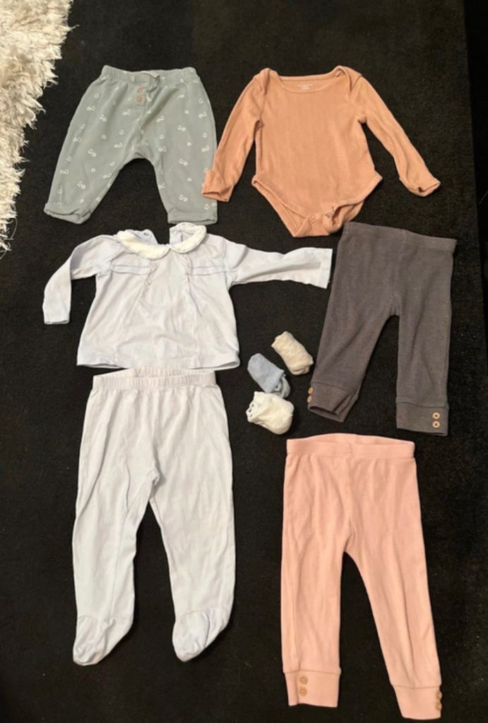 Babies small bundle 3x bottoms, long sleeve vest, a set and socks 