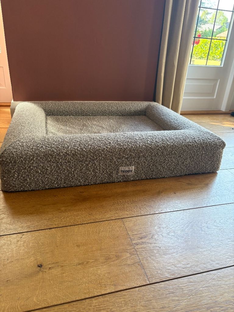 Memory foam dog bed 
