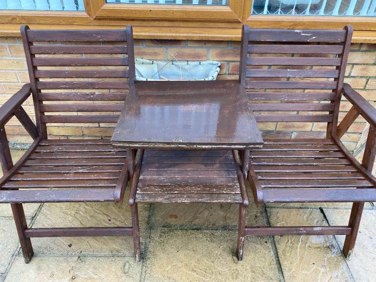 image for Garden seat needs re painting
