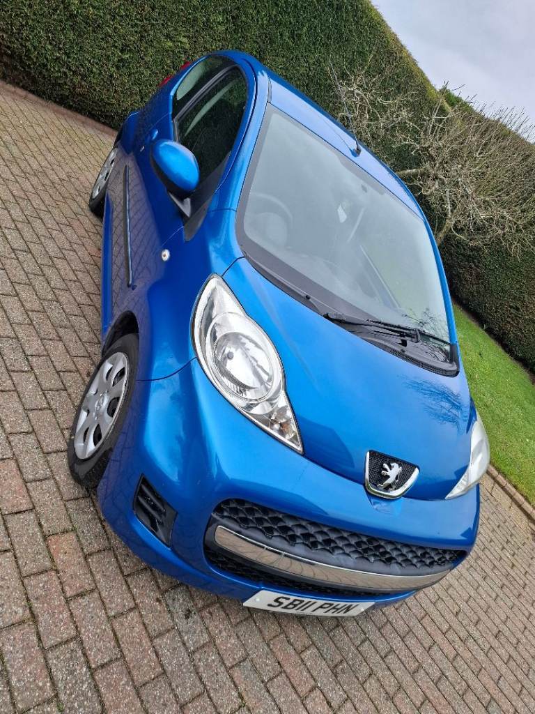 Peugeot 107 2011 46k mls 1 prev owner £20 tax MOT'd Serviced Elec windows 