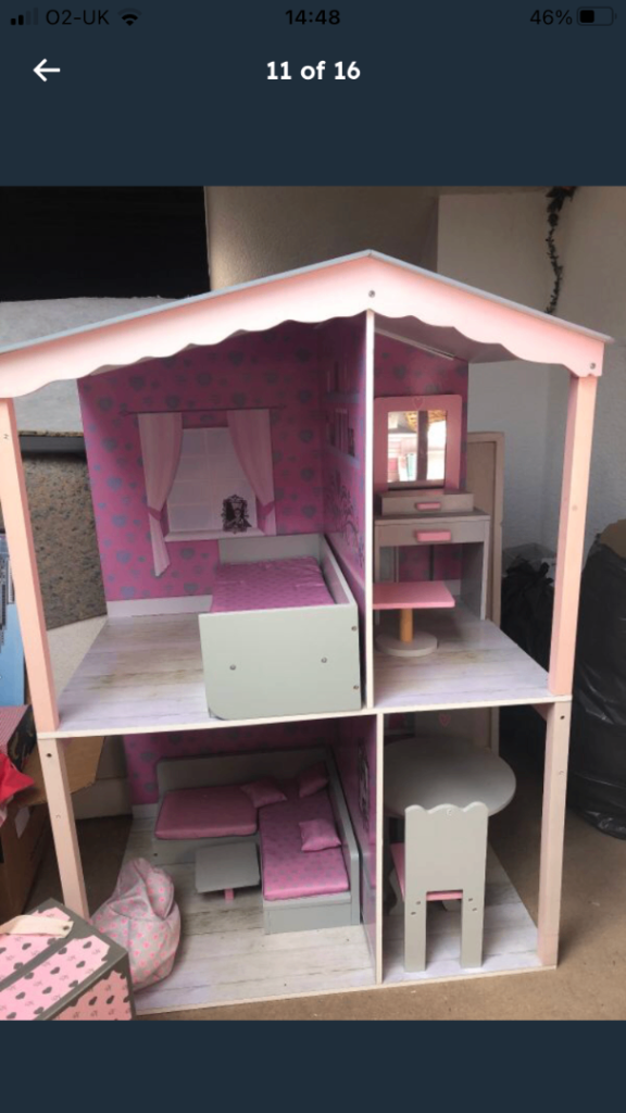 Design a friend doll house 