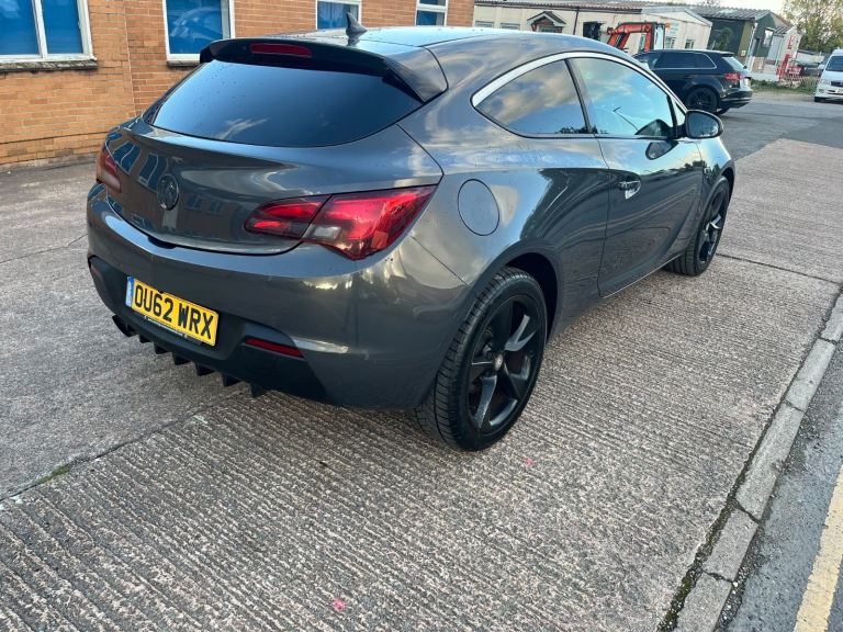 Vauxhall, ASTRA GTC, Hatchback, 2012, Manual, 1364 (cc), 3 doors