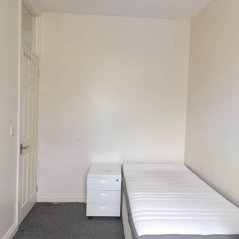 Room for Rent 