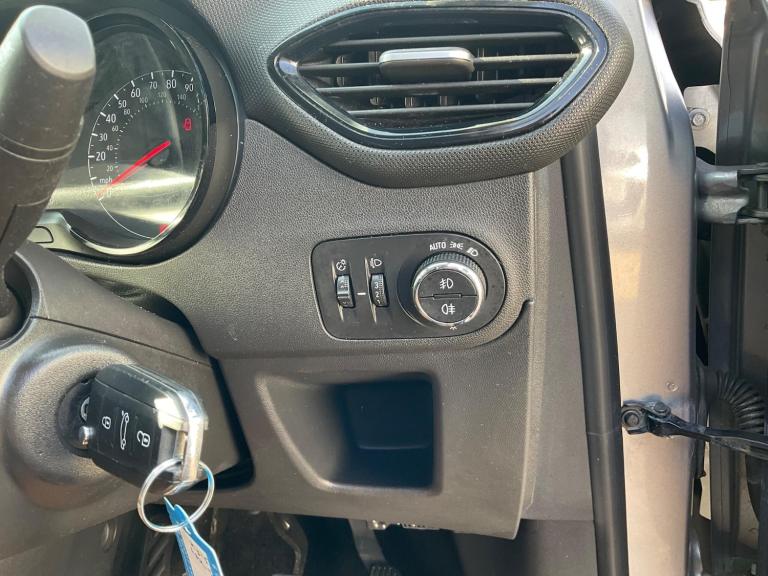 2021 Vauxhall Crossland 1.2 Turbo [130] SE Nav Premium 5dr HATCHBACK PETROL Manual