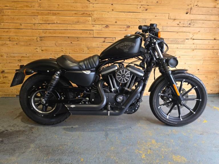 2018 Harley-Davidson SPORTSTER IRON XL883N Hard Candy Custom (18MY) Custom Cruiser PETROL Manual