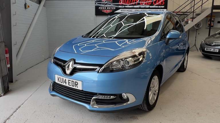 RENAULT SCENIC 1.5 Dynamique TomTom dCi 110 Stop &amp; Start 2014