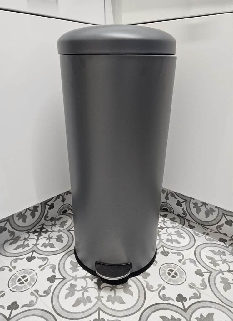 Grey Pedal Bin with Lid – As Good As New