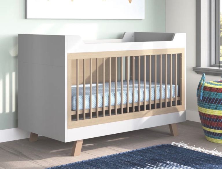 Stylish White and Wood Baby Cot Bed – Adjustable Mattress Height