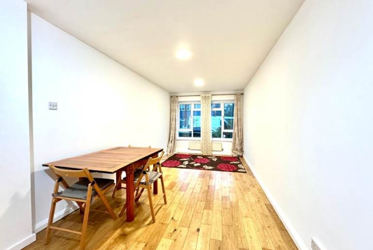 1 bed apartment situated in the sought-after location of Llanover Road, North Wembley, HA9-Ref: 2057