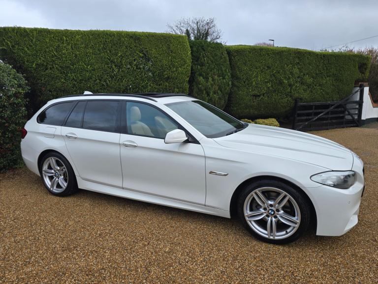 BMW 5 SERIES 528i (3.0) M SPORT TOURING - AUTOMATIC - ESTATE - 5DR - WHITE