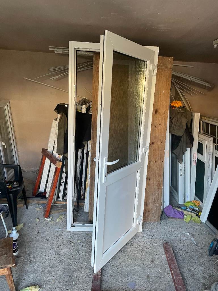 UPVC DOOR 201.5 x 86.5 cm - BEAUTIFUL UPVC DOUBLE GLAZED DOOR - OBSCURE GLASS (REF: DX201)