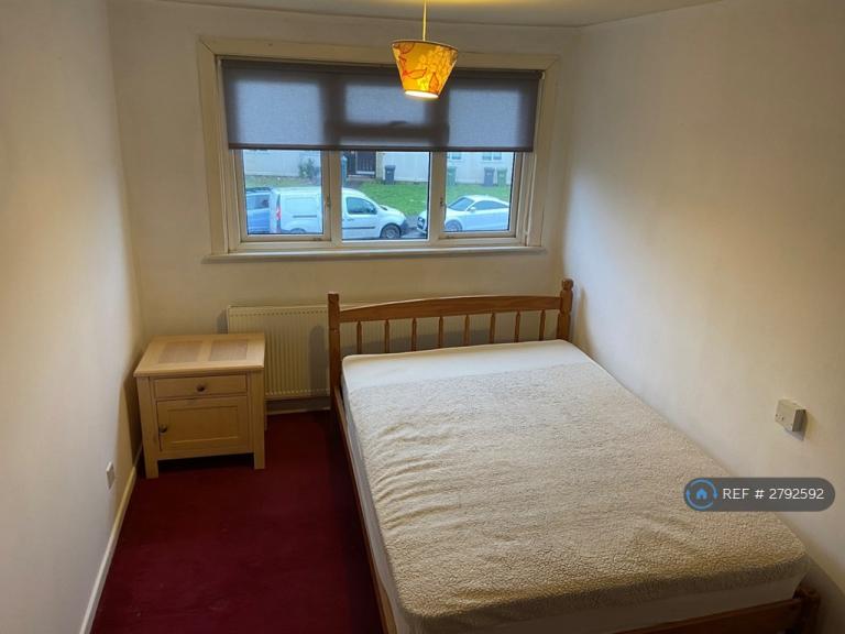 1 bedroom in Slyfield Green, Guildford, GU1 (#2792592)