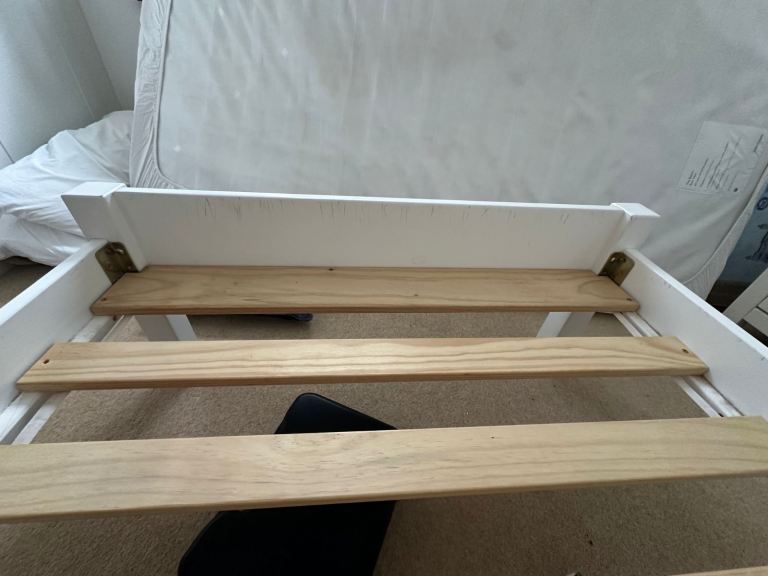 Single bed (child)