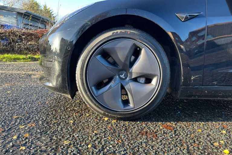 2022 Tesla Model 3 Standard Range Plus Saloon 4dr Electric Auto RWD (241 bhp) Saloon Electric Aut...