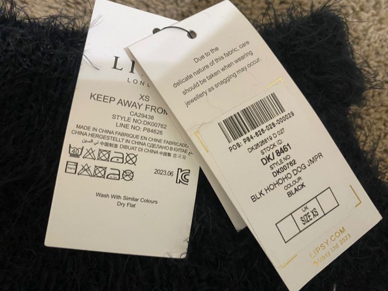 *Lipsy Dog Jumper - Grab a Bargain*