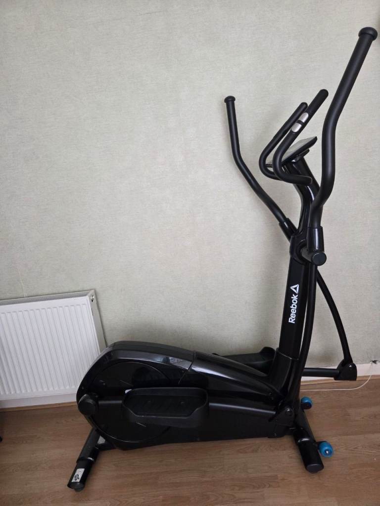 Reebok Elliptical Trainer – Black, Good Condition