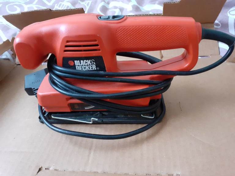 Black and Decker Sander 